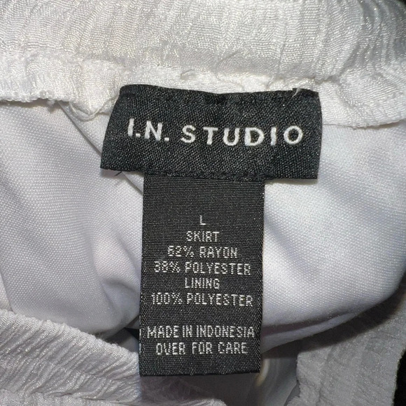 I.n. Studio white hi low skirt - Picture 4 of 4
